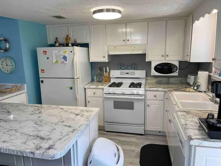 Wanderlust Villa Only 3 Min Walk To The Sand! Panama City Beach
